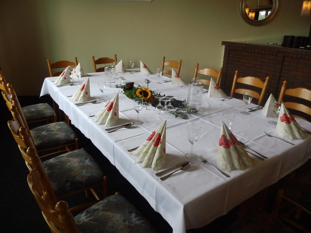 Hotel Zum Lutten Didi Friedeburg 외부 사진